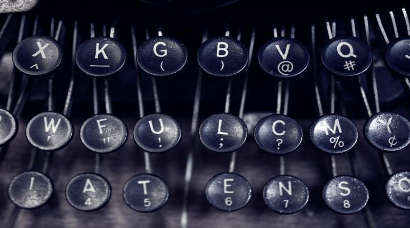 como se escribe estuvo o estubo